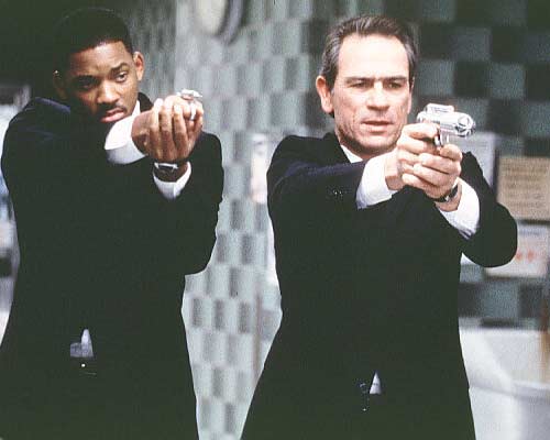 meninblack.jpg (20288 byte)